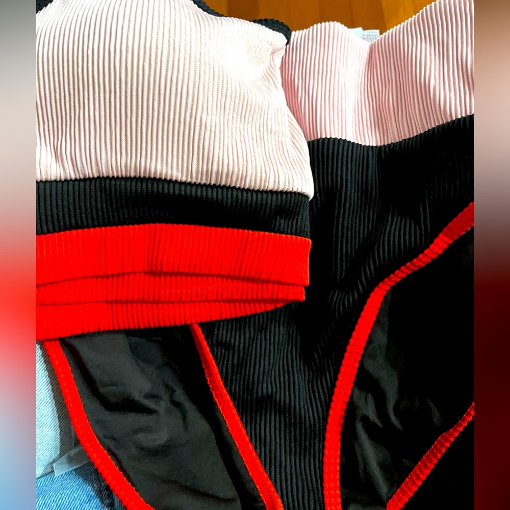 NWT 2 piece bathing suit